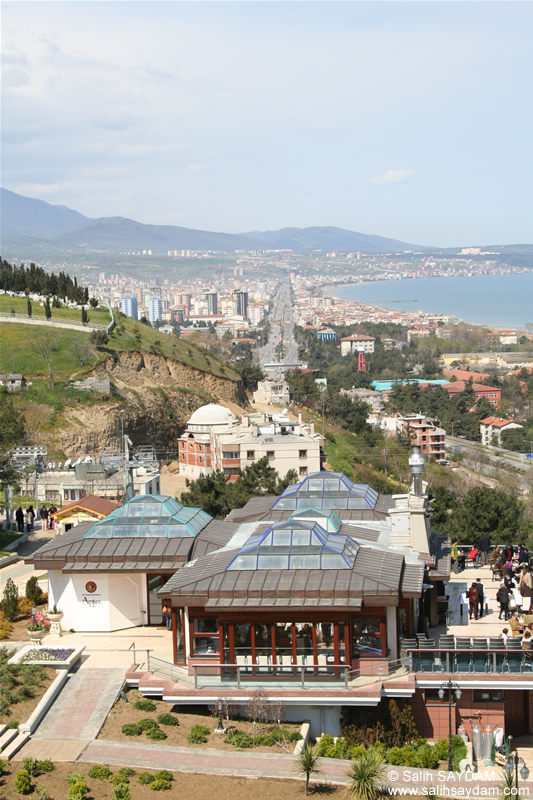 http://www.salihsaydam.com/Photo/Samsun/Amisosdan/2007-04-15-061.jpg