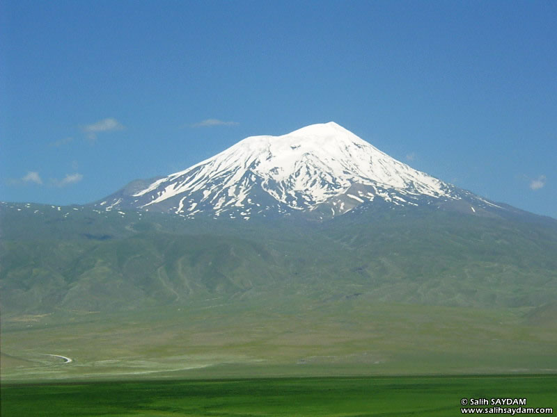 Mount Ararat Photo Gallery (Agri)