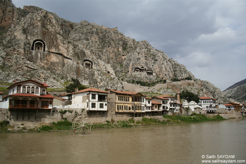 King Graves, Old Amasya Houses and Yesilirmak (Greenriver) Photo Gallery (Amasya)