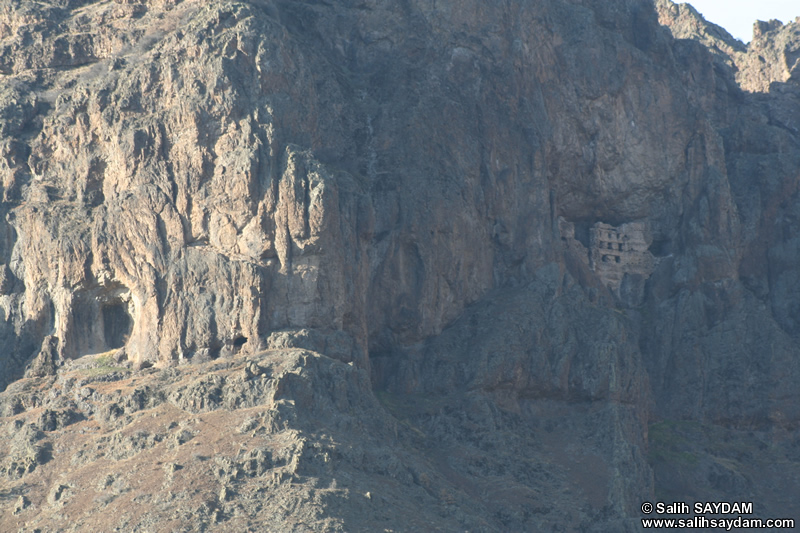 Alicin Canyon Photo Gallery 15 (Alicin Monastery) (Ankara, Kizilcahamam, Celtikci)