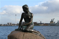 Sculpture of The Little Mermaid Photo Gallery (Copenhagen, Denmark)