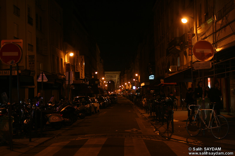 Various Scenes from Paris Photo Gallery (At Night) (Paris, France)