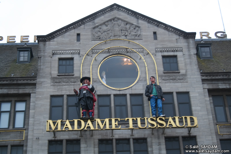 Madame Tussaud's Wax Museum and New Church (Nieuwe Kerk) Photo Gallery (Dam Square (de Dam), Amsterdam, Netherlands (Holland))