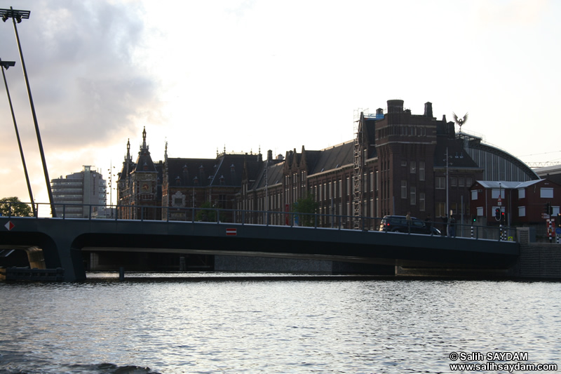 Amsterdam Central Train Station Photo Gallery (Amsterdam, Netherlands (Holland))