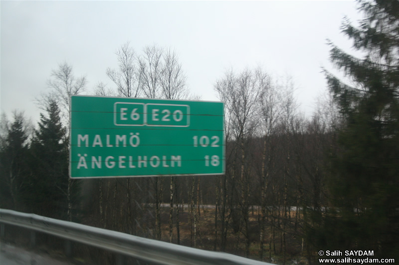 Between Gothenburg and Malmo On Road Photo Gallery 1 (Sweden)