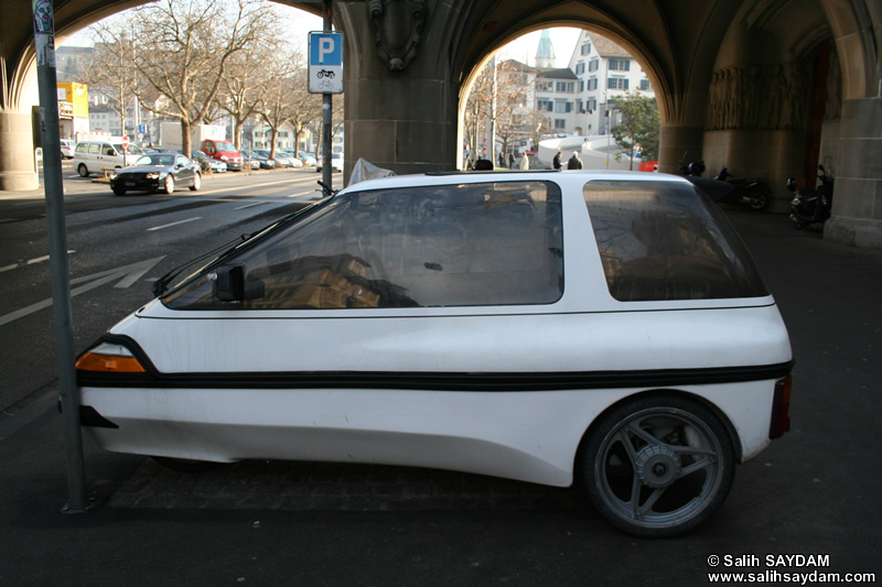 Zurich Photo Gallery 6 (Solar Car at Uraniastrasse) (Switzerland)