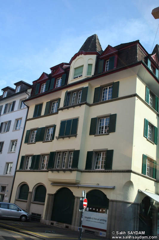 Zurich Photo 16 (Badenerstrasse and Elsastrasse Corner) (Switzerland)