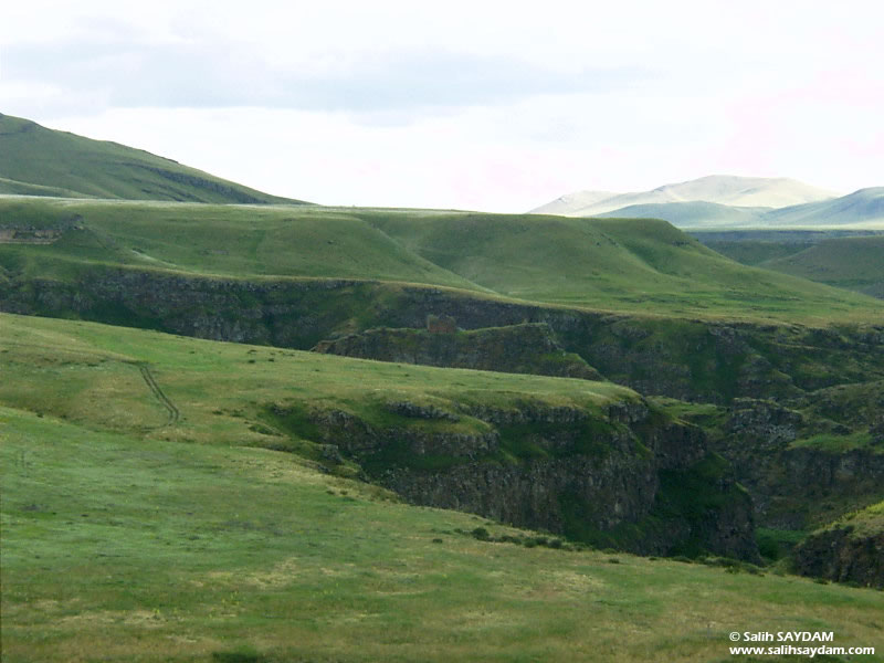 Ani Ruins Photo Gallery 13 (Maiden's Castle) (Kars, Ani)