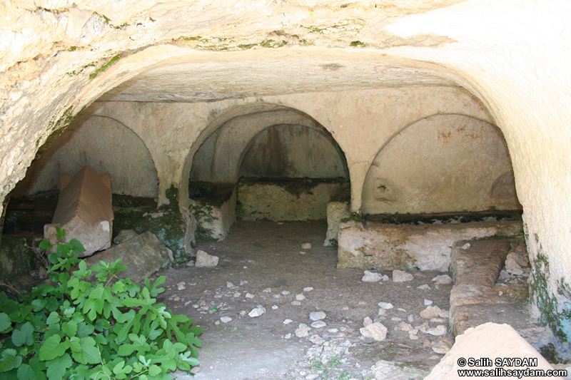 Uzuncabur Fotoraf Galerisi 22 (Antik Mezarlar) (Mersin, Silifke, Uzuncabur)