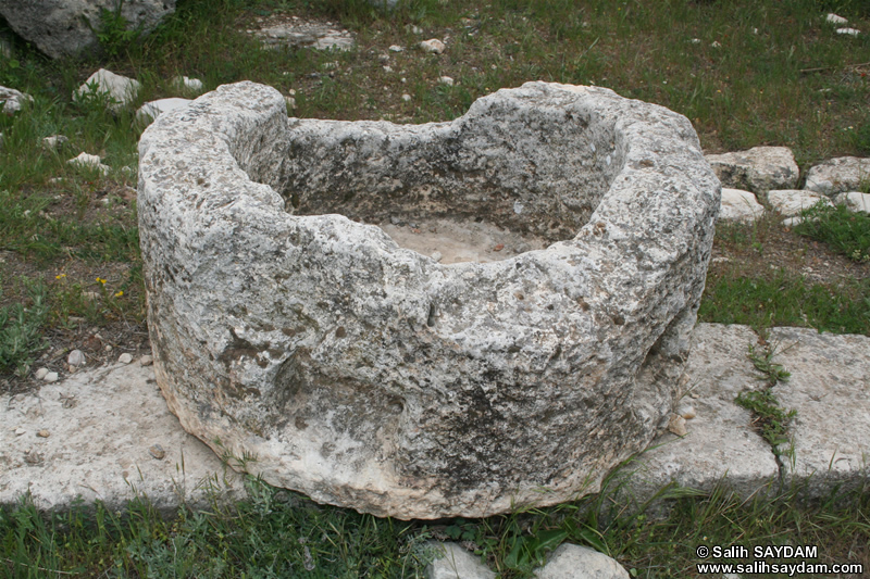 Diocaesarea (Uzuncaburc) Photo Gallery 12 (Various Ruins) (Mersin, Silifke)