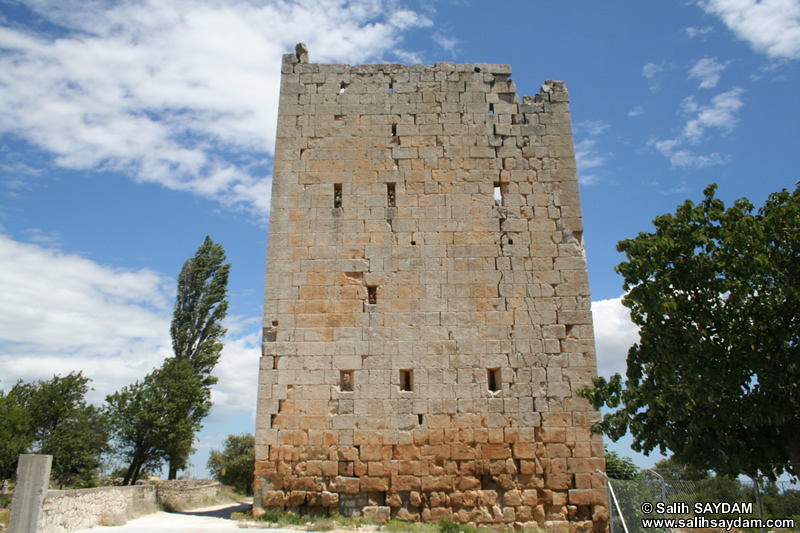 Diocaesarea (Uzuncaburc) Photo Gallery 19 (Hellenistic Tower) (Mersin, Silifke, Diocaesarea (Uzuncaburc))