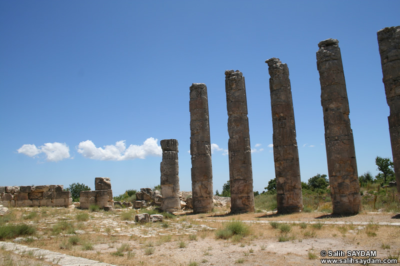 Diocaesarea (Uzuncaburc) Photo Gallery 16 (Zeus "Olbios" Temple) (Mersin, Silifke, Diocaesarea (Uzuncaburc))