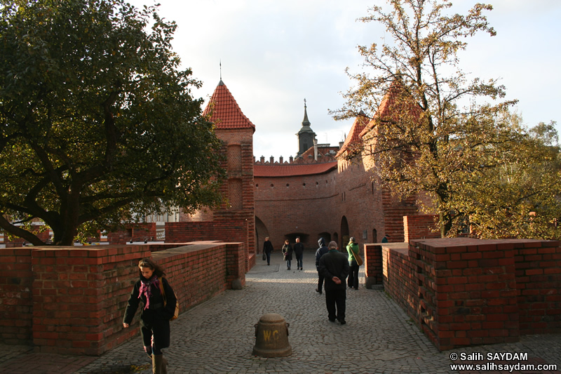 Old Town Photo Gallery 1 (City Walls) (Warsaw, Poland)