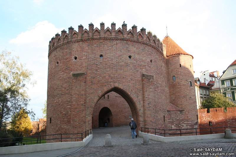 Old Town Photo Gallery 2 (City Walls) (Warsaw, Poland)