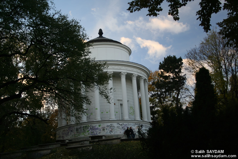 Wodozbior Hamam Fotoraf Galerisi (Saski Park, Varova, Polonya)